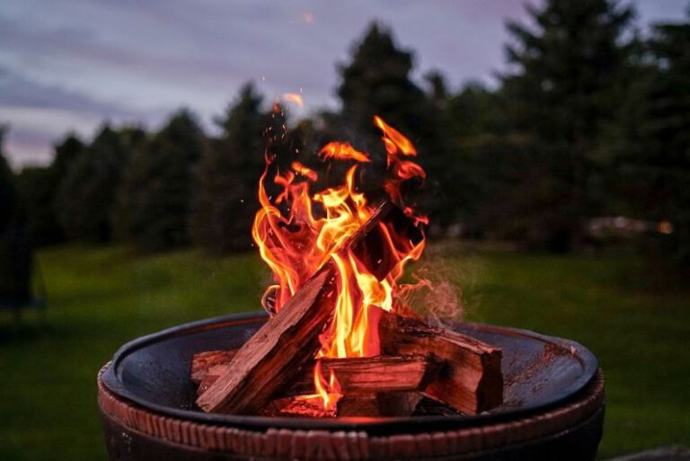 Can a Fire Pit Add Ambiance to Your Backyard?